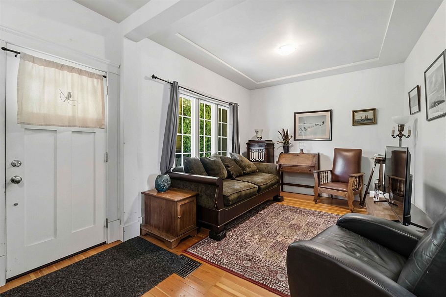 2497 Wall Street Vancouver, BC - 20