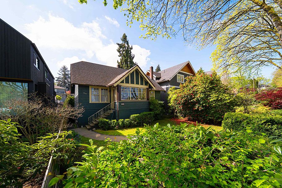 840 W 22nd Avenue Vancouver, BC - 21