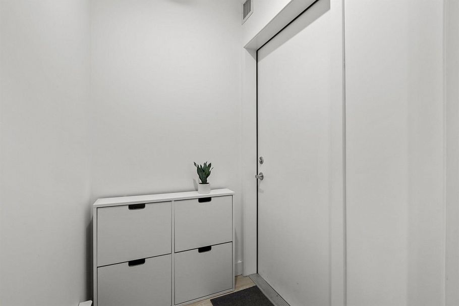 101 2688 Duke Street Vancouver, BC - 18