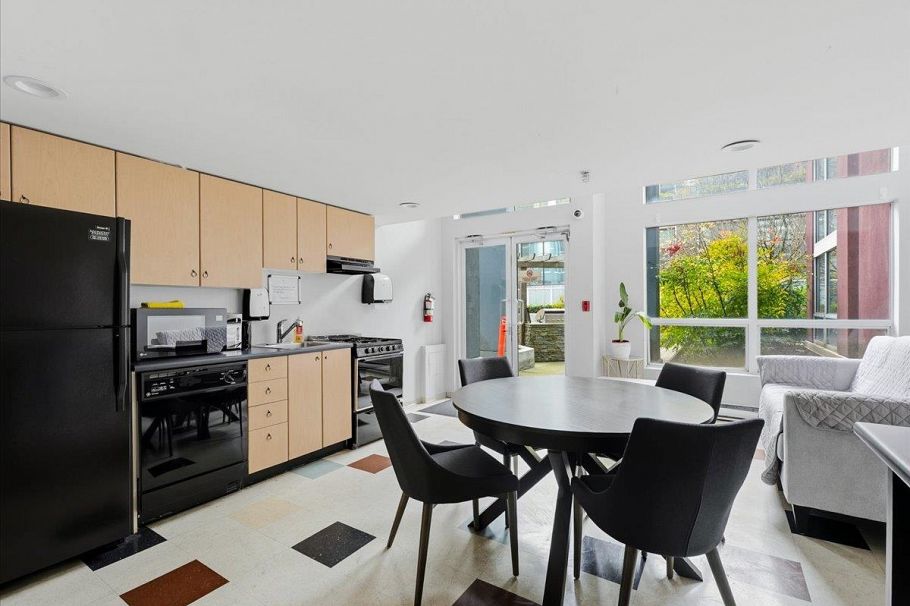 512 933 Seymour Street Vancouver, BC - 24