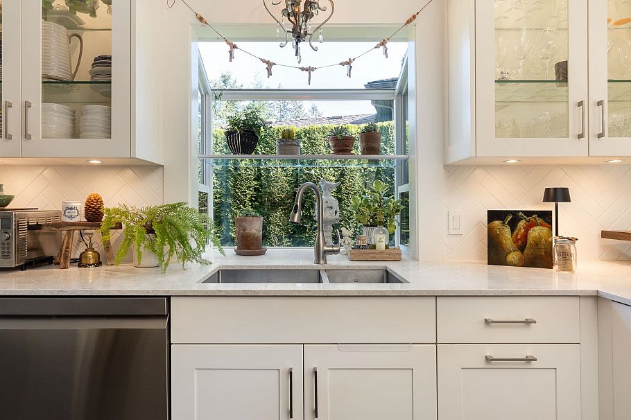 3665 Rutherford Crescent North Vancouver, BC - 6