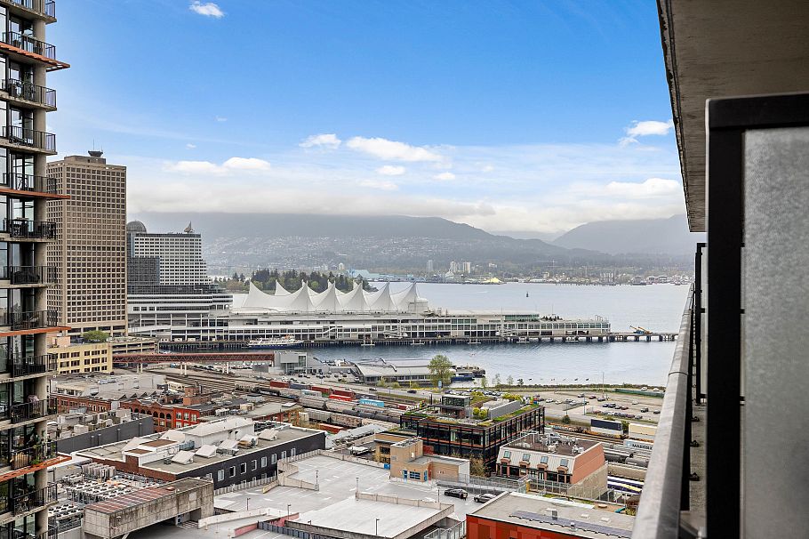 2105 108 W Cordova Street Vancouver, BC - 12