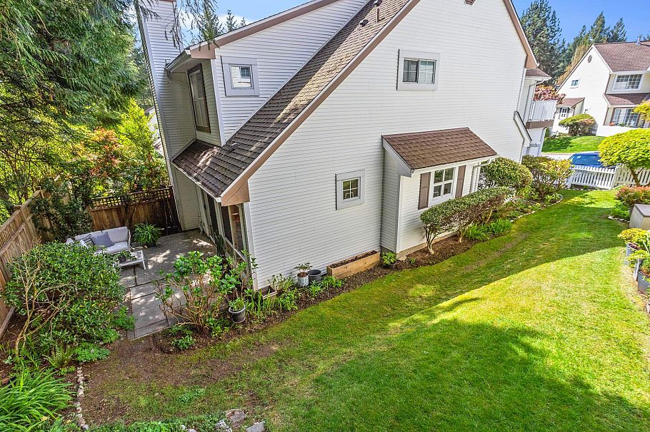 10 3939 Indian River Drive North Vancouver, BC - 30