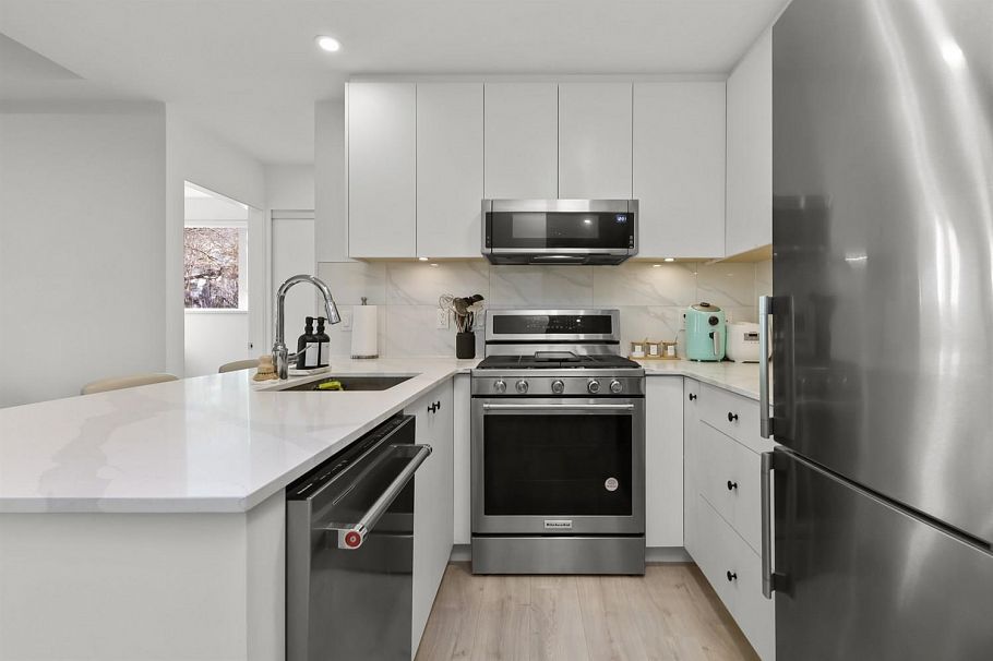 101 2688 Duke Street Vancouver, BC - 8