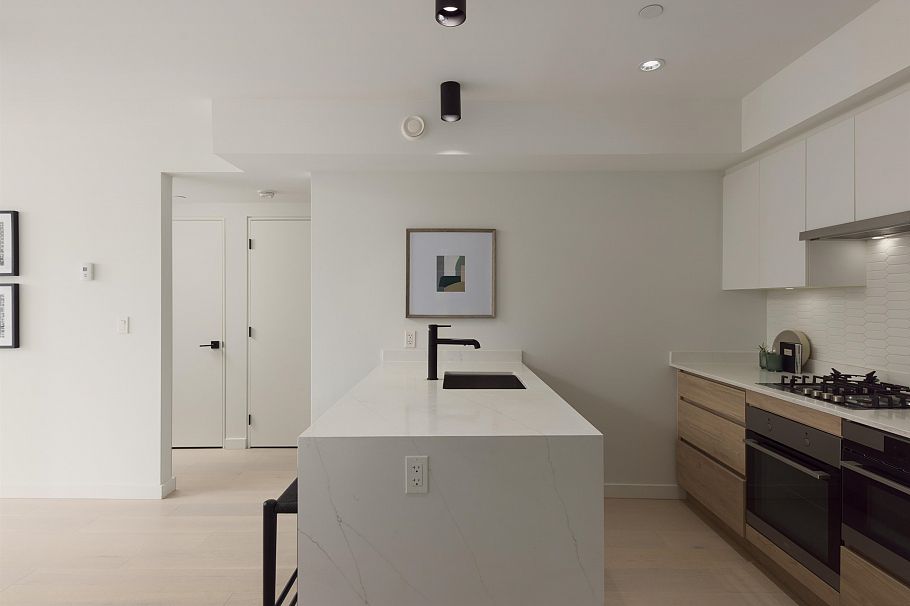 529 E 6th Avenue Vancouver, BC - 3