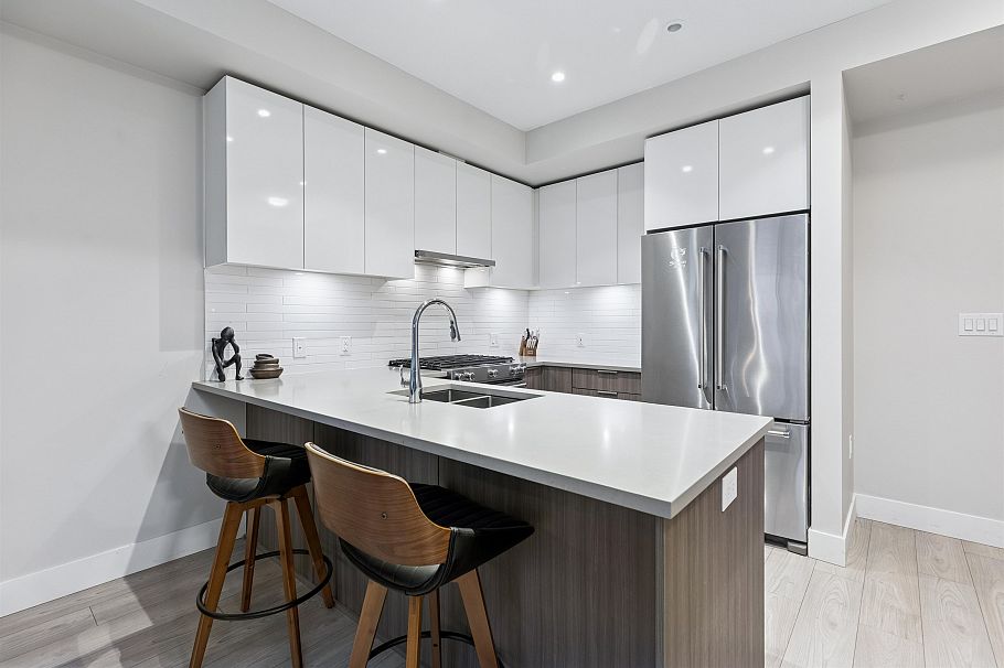 202 3588 Sawmill Crescent Vancouver, BC - 4