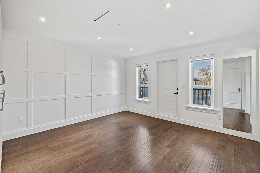 831 E King Edward Avenue Vancouver, BC - 11