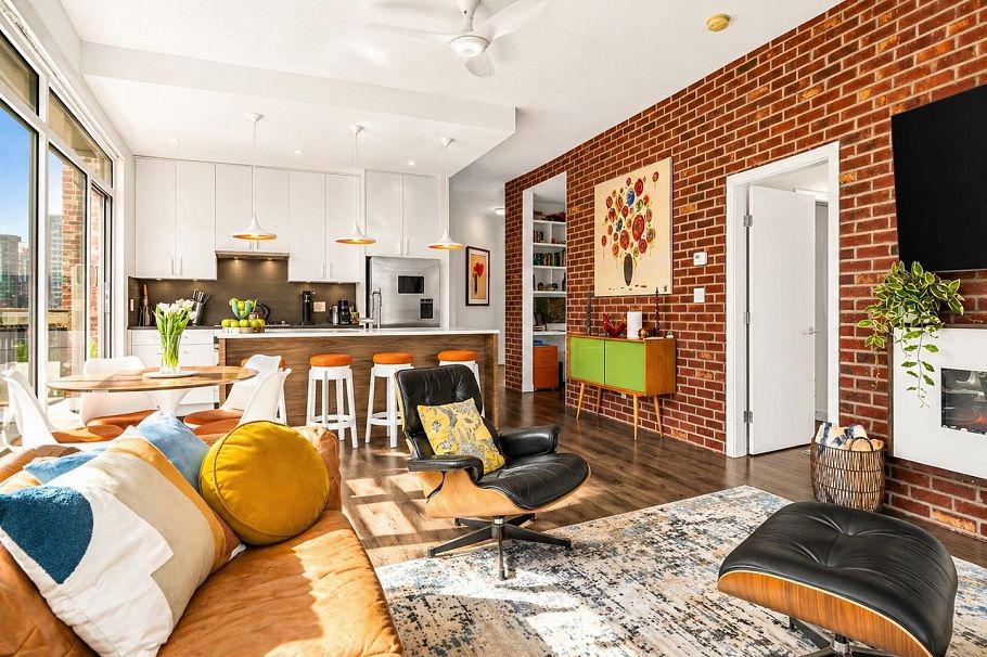 310 105 W 2nd Street North Vancouver, BC - 20