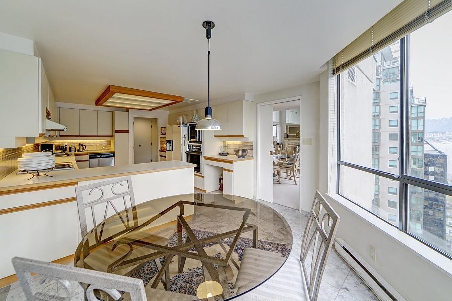 1902 738 Broughton Street Vancouver, BC - 4