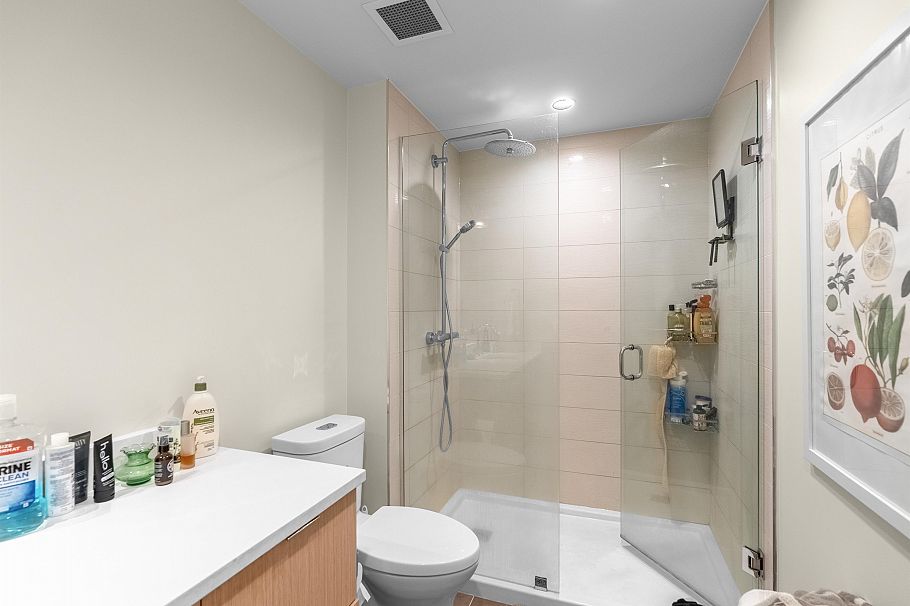 203 1496 Charlotte Road North Vancouver, BC - 26