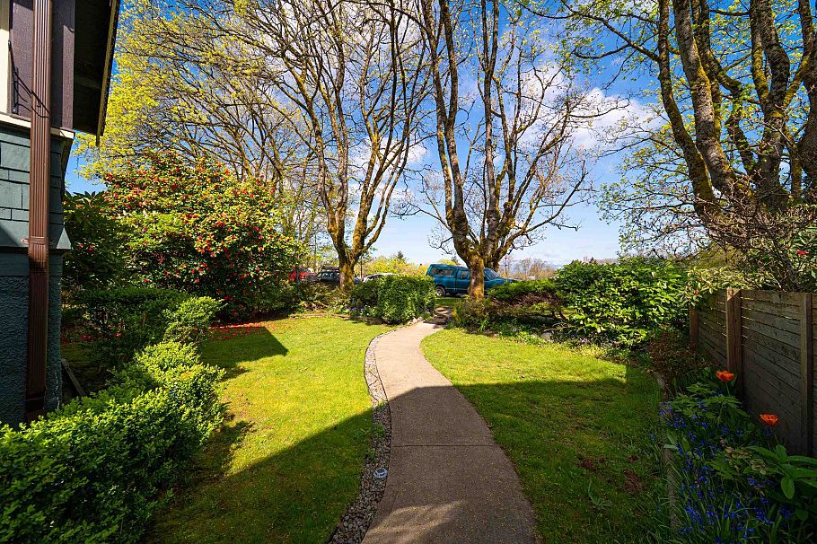 840 W 22nd Avenue Vancouver, BC - 14