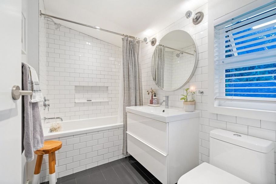 855 E 22nd Avenue Vancouver, BC - 24