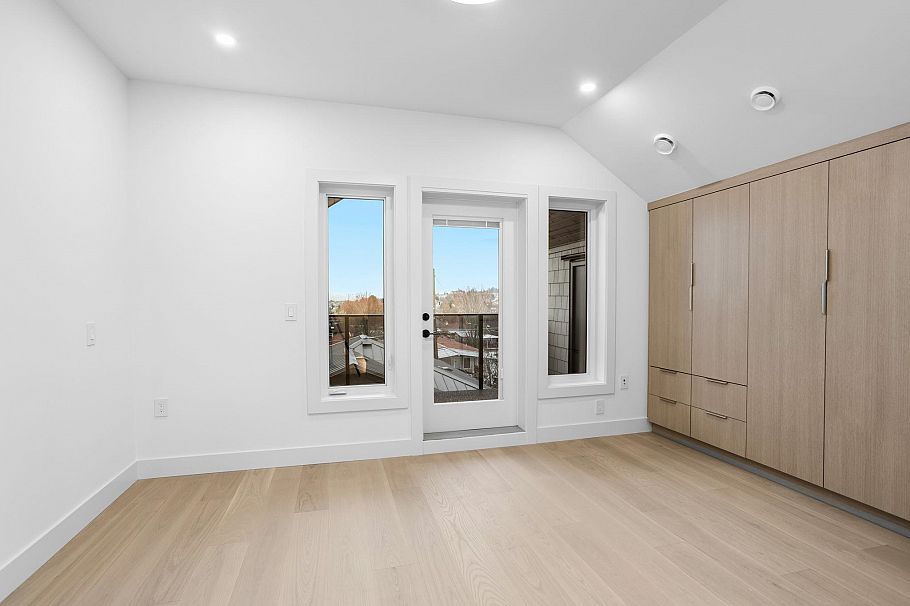 2 3275 Graveley Street Vancouver, BC - 17