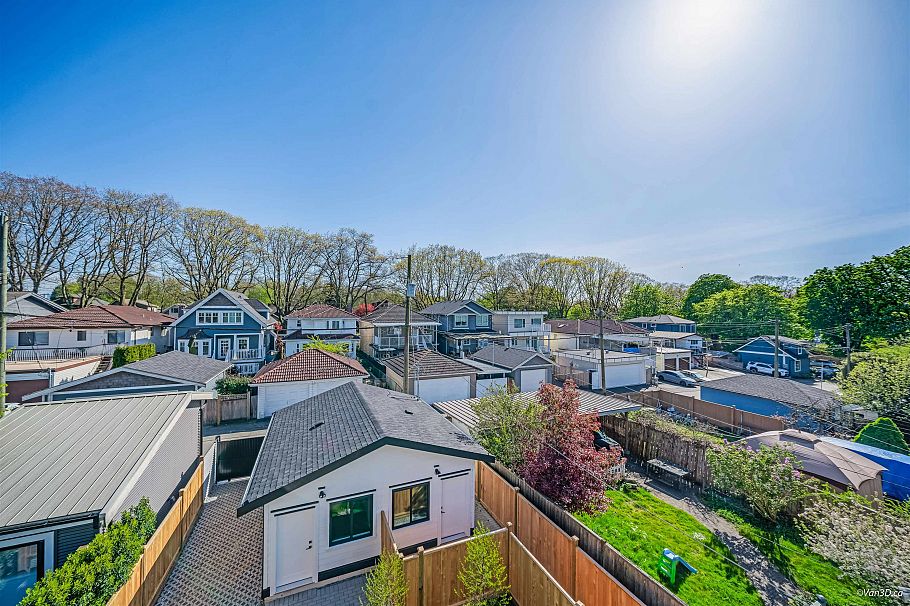 2 2636 Mcgill Street Vancouver, BC - 21