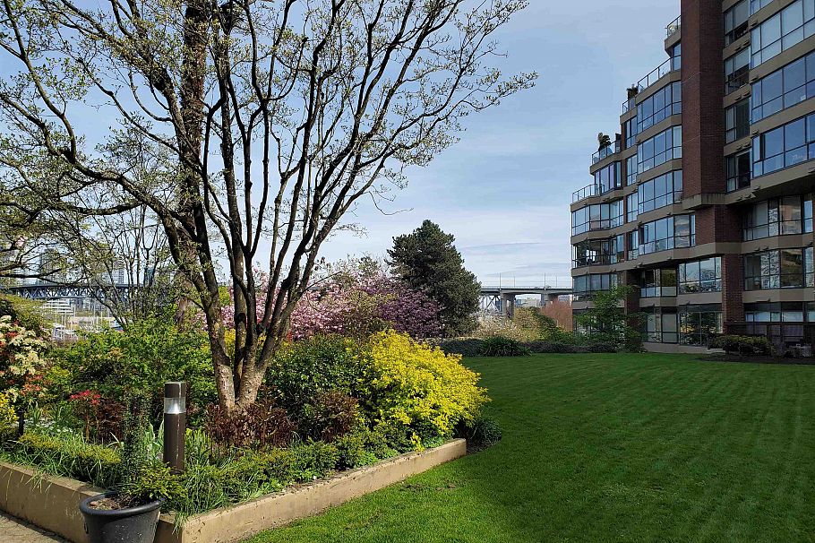 103 1470 Pennyfarthing Drive Vancouver, BC - 31