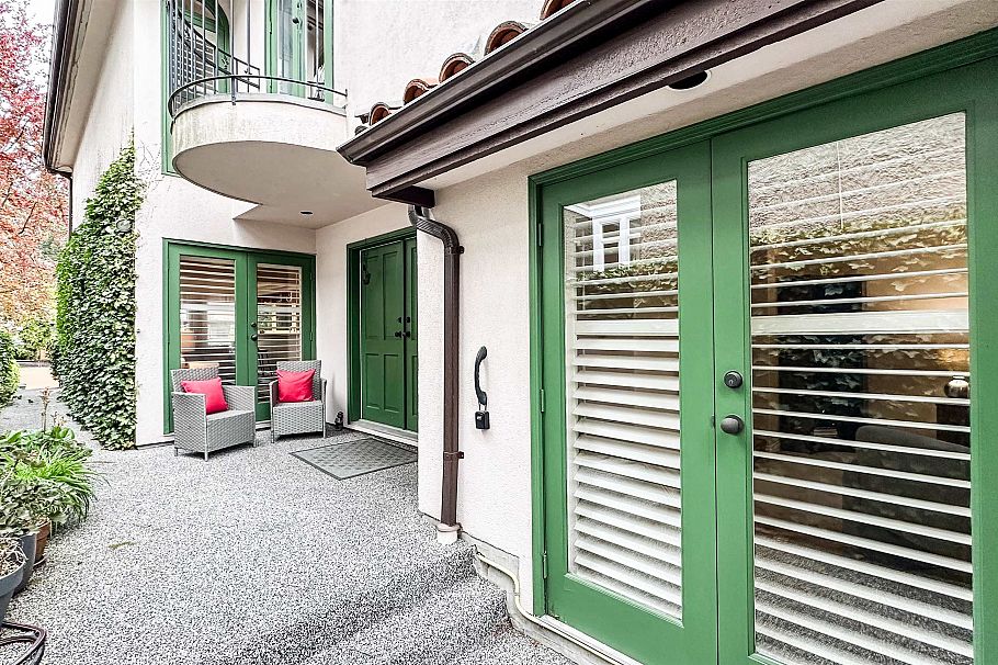 1737 W 16th Avenue Vancouver, BC - 1