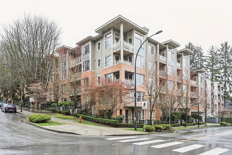 404 159 W 22nd Street North Vancouver, BC - 1