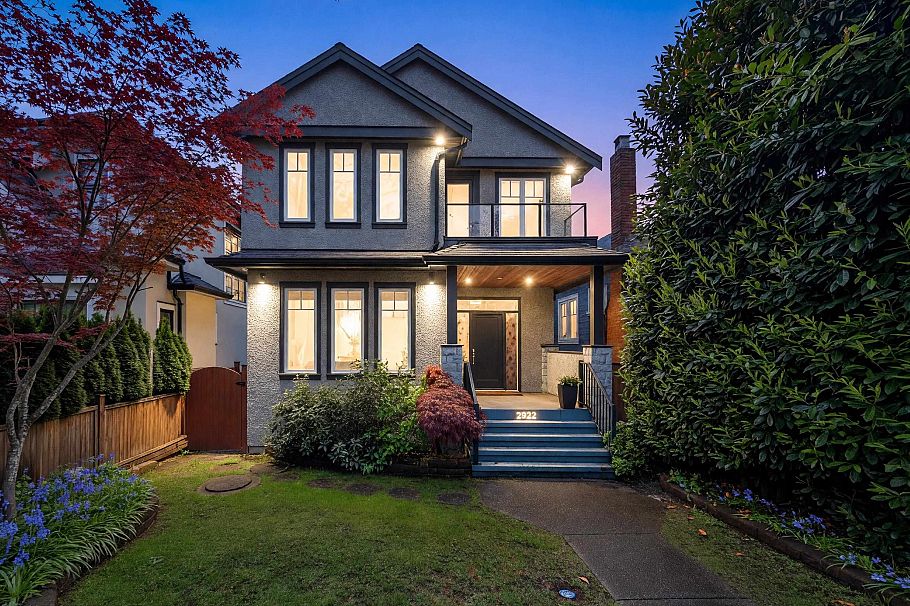 1 2922 W 41st Avenue Vancouver, BC - 1