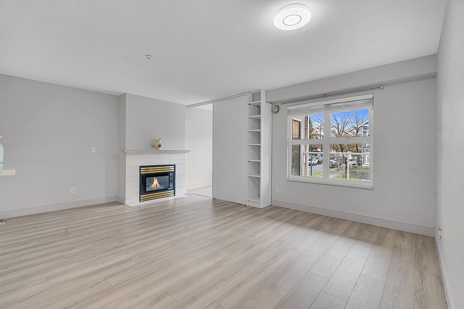 205 2965 Horley Street Vancouver, BC - 1