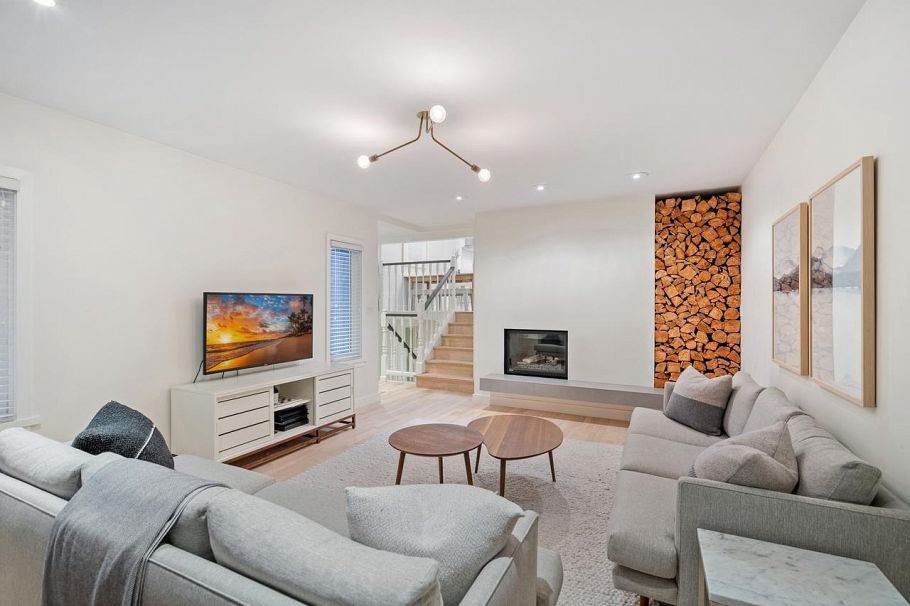 855 E 22nd Avenue Vancouver, BC - 6