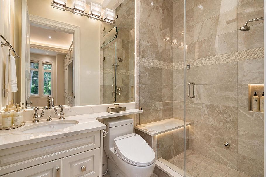 6038 Marguerite Street Vancouver, BC - 29