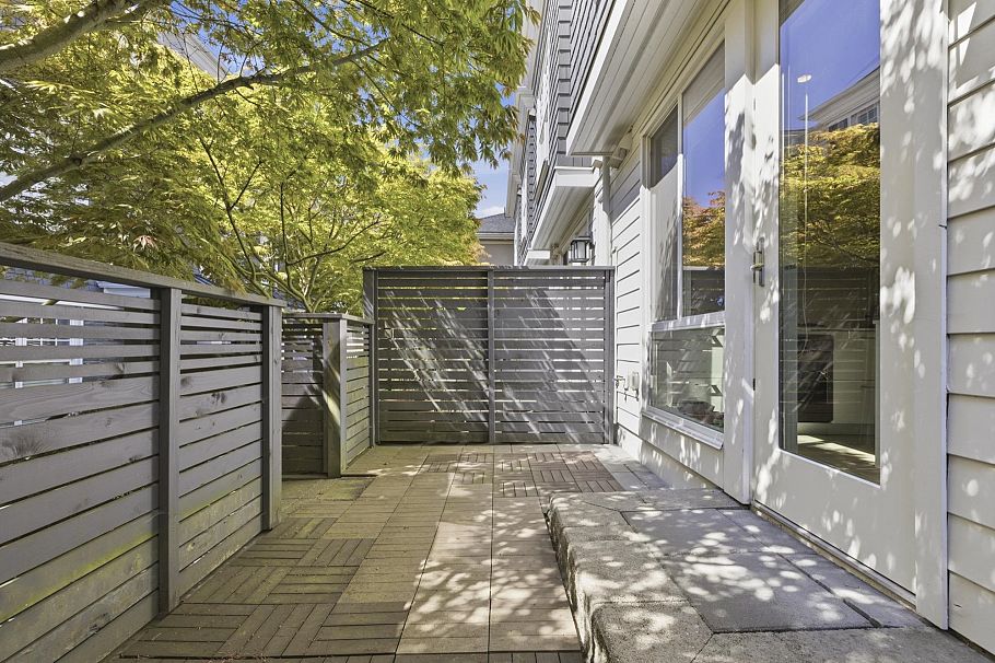 276 W 62nd Avenue Vancouver, BC - 21