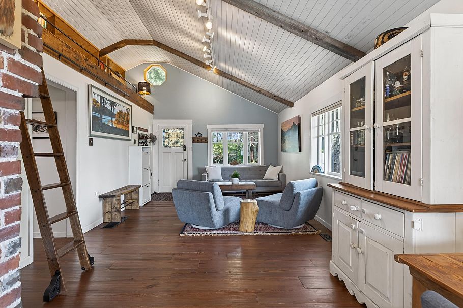 1371 Borthwick Road North Vancouver, BC - 4