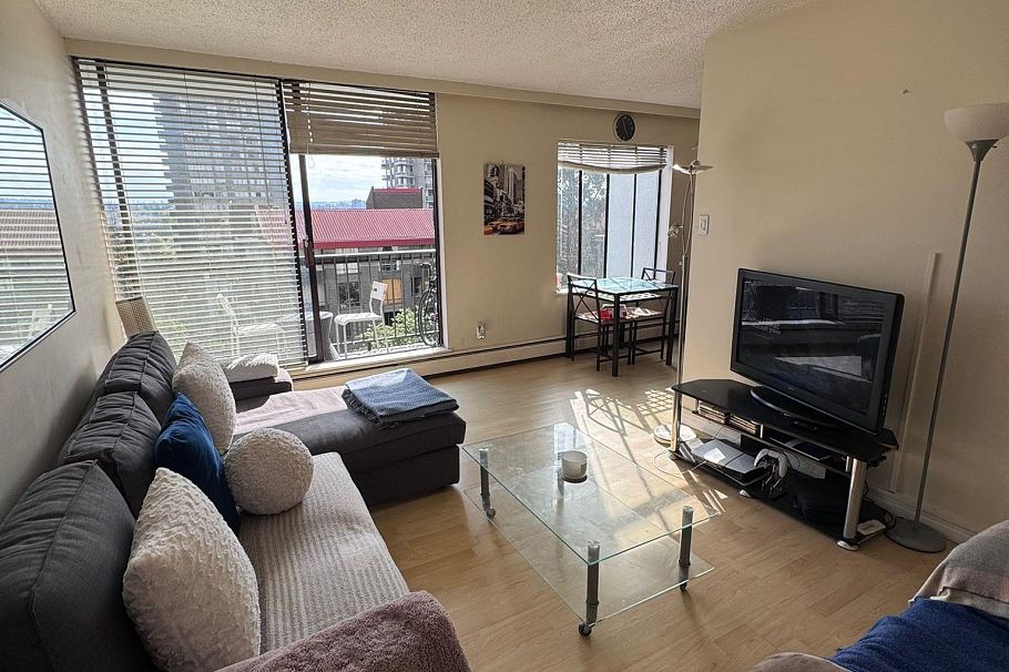 407 1146 Harwood Street Vancouver, BC - 2