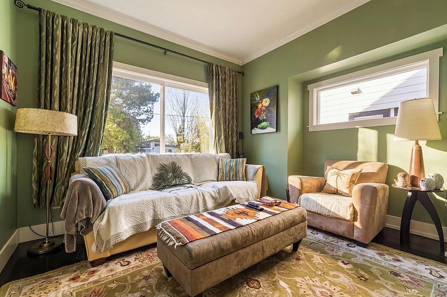 4578 Moss Street Vancouver, BC - 2