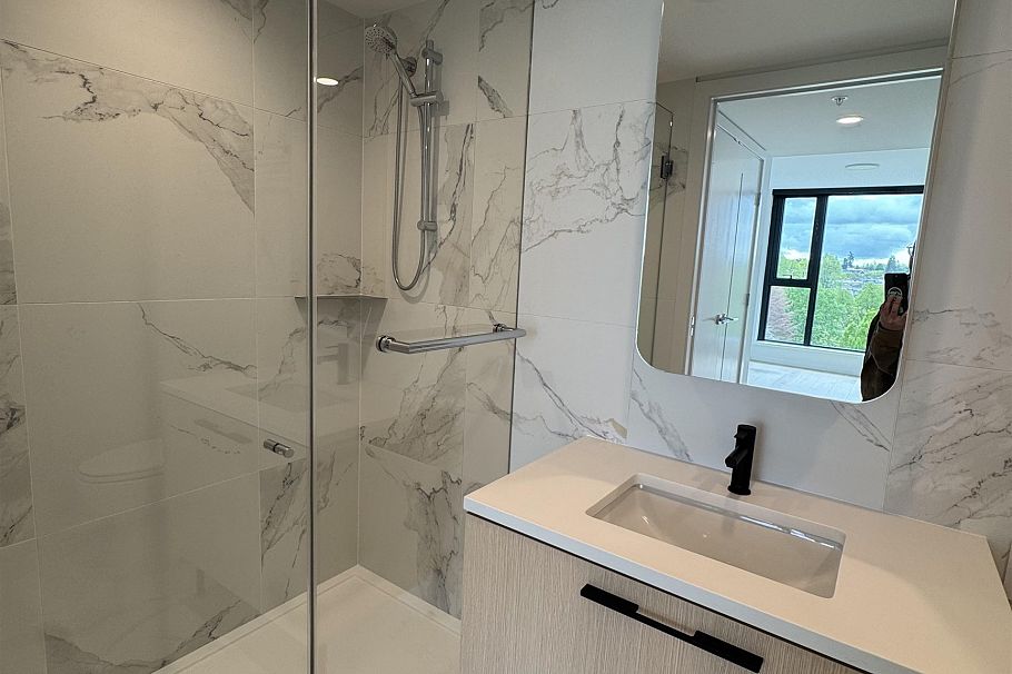 602 2729 Kingsway Vancouver, BC - 9