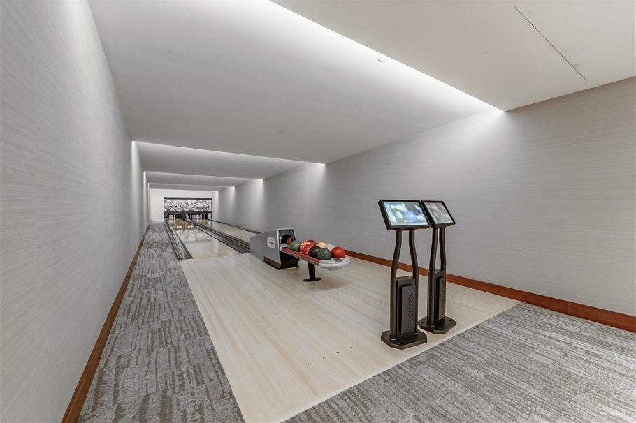 601 8800 Hazelbridge Way Richmond, BC - 23