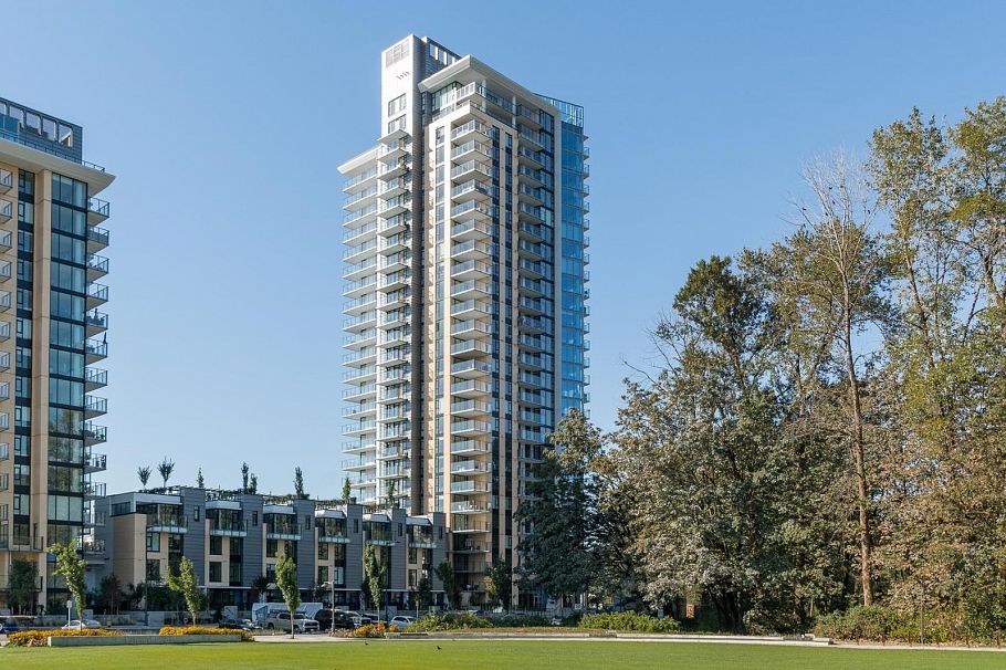 1002 1401 Hunter Street North Vancouver, BC - 1