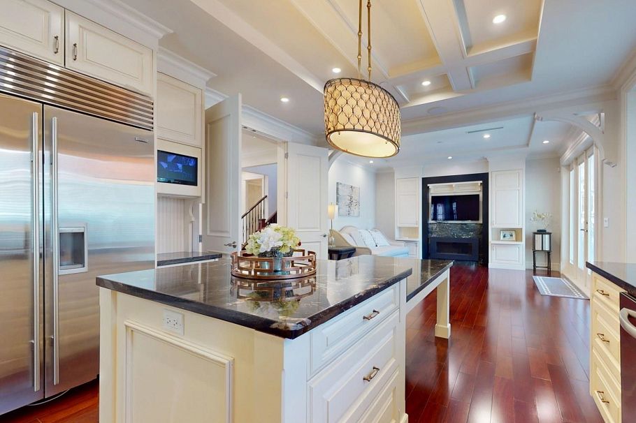 3749 W 11th Avenue Vancouver, BC - 10