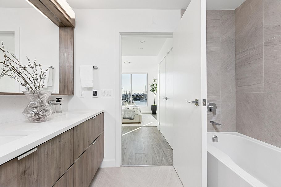 TH112 755 Harbourside Drive North Vancouver, BC - 26