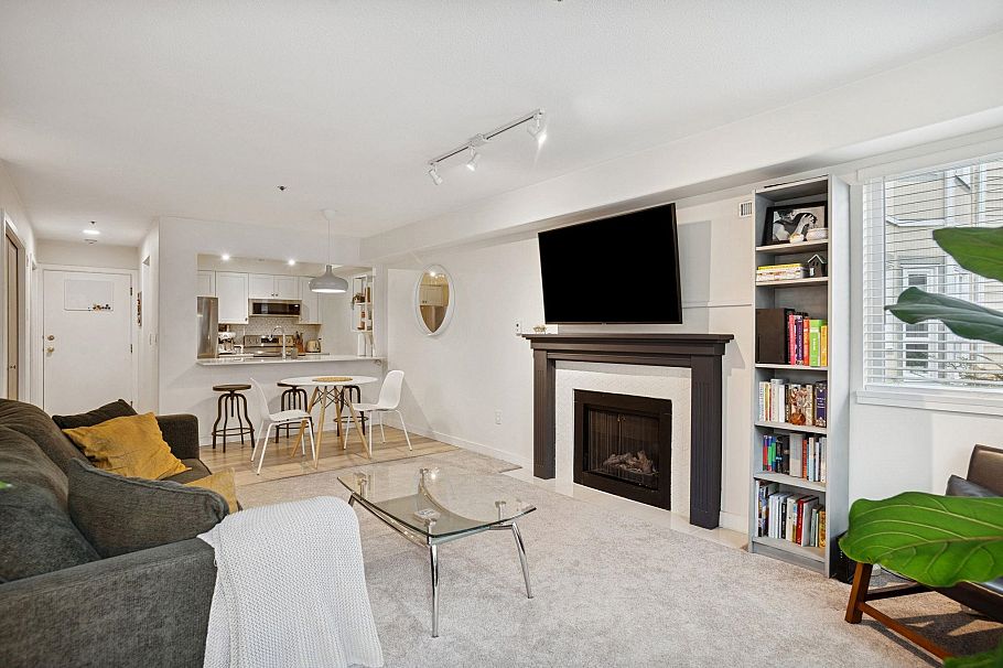 103 1515 E 6th Avenue Vancouver, BC - 2