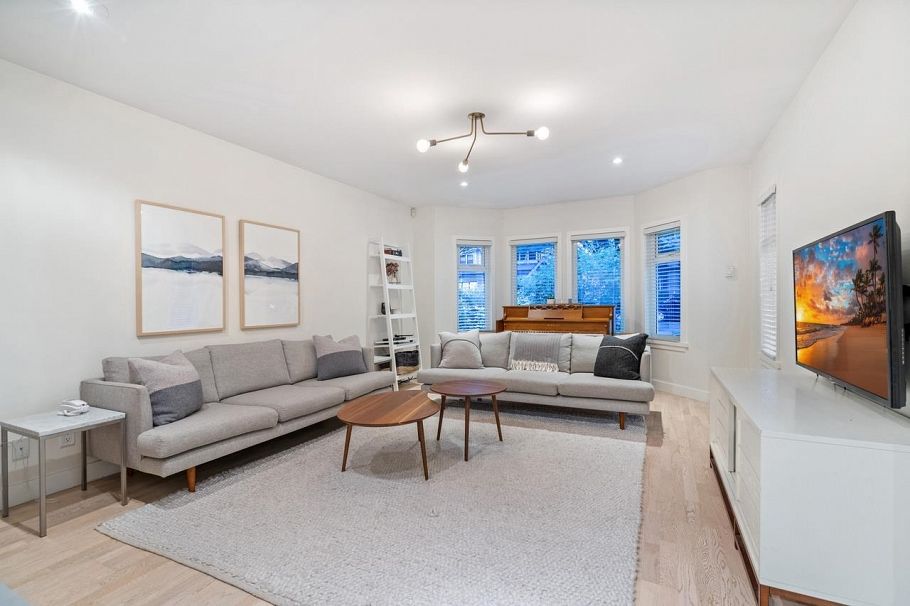 855 E 22nd Avenue Vancouver, BC - 4