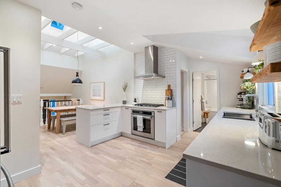 855 E 22nd Avenue Vancouver, BC - 10