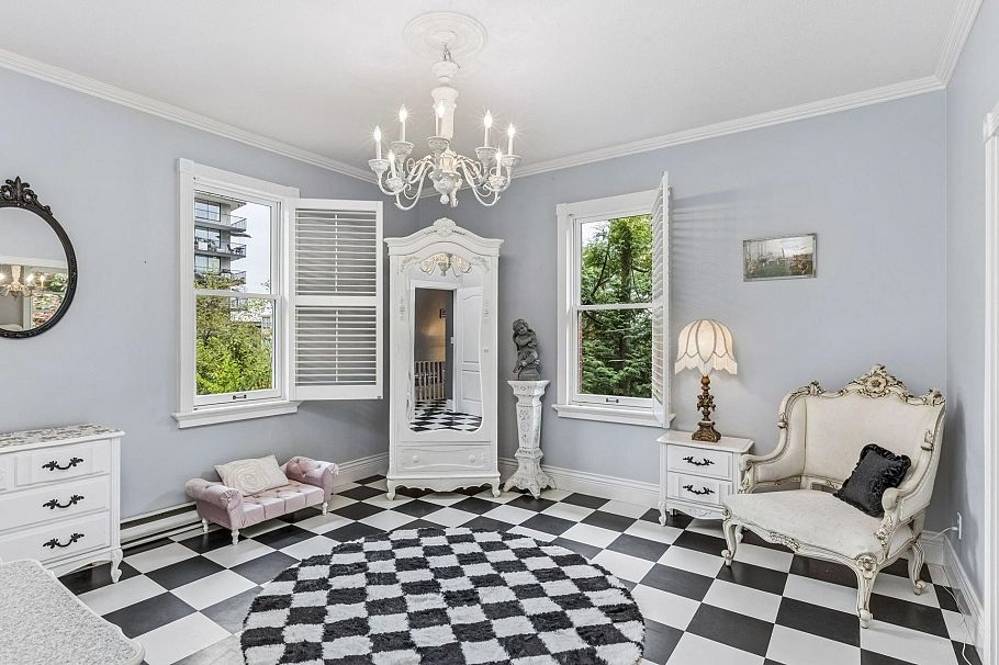 557 Lonsdale Avenue North Vancouver, BC - 16