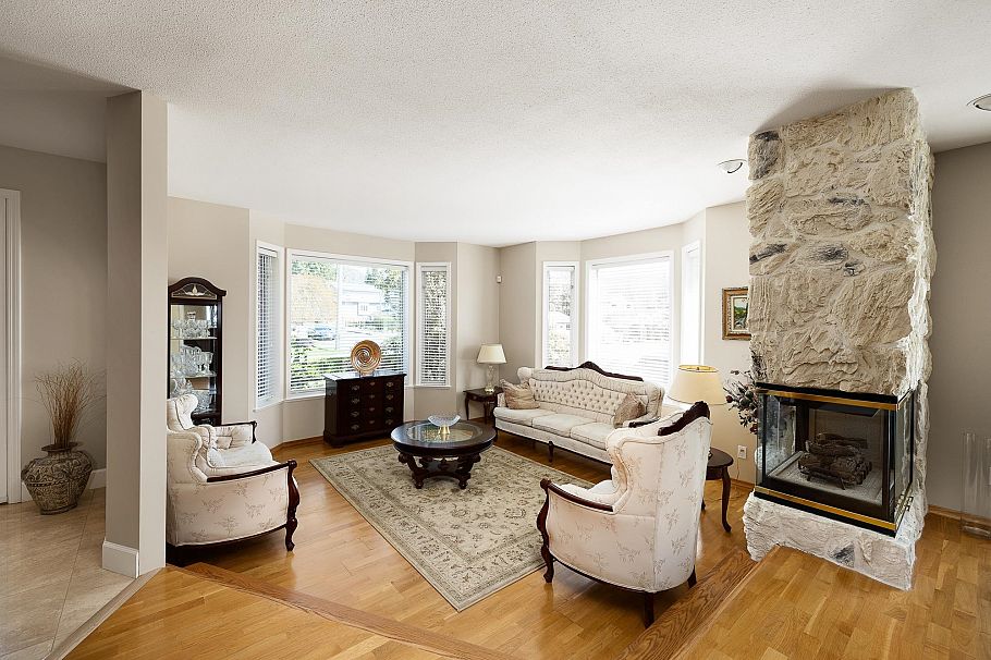 631 E 17th Street North Vancouver, BC - 5