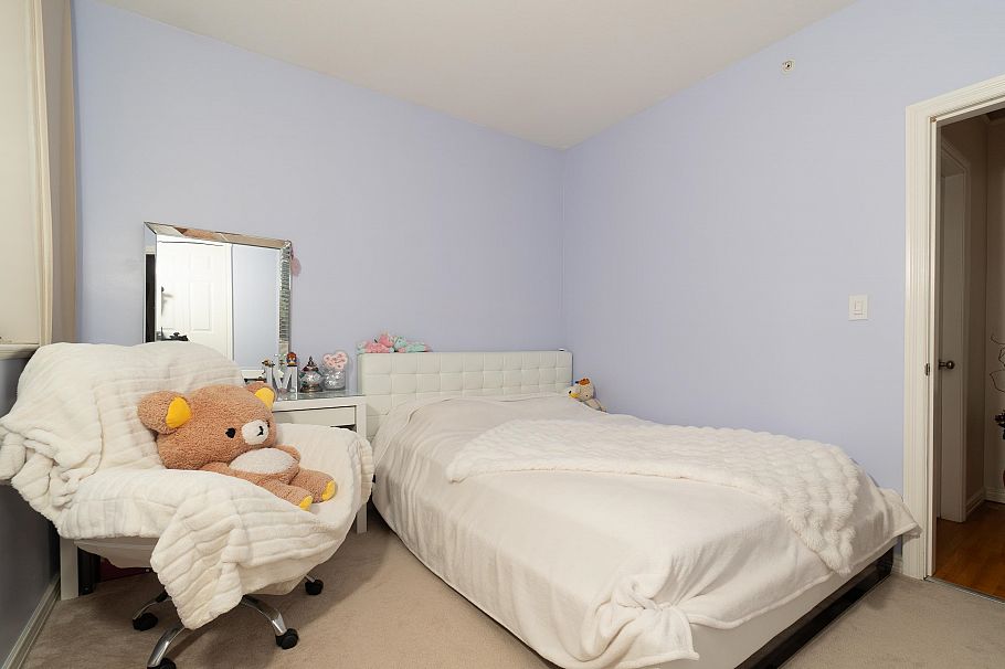 952 E 31st Avenue Vancouver, BC - 29