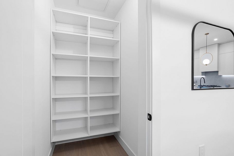 1 3275 Graveley Street Vancouver, BC - 17