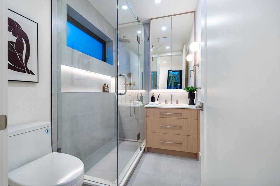 2 3345 W 13th Avenue Vancouver, BC - 15