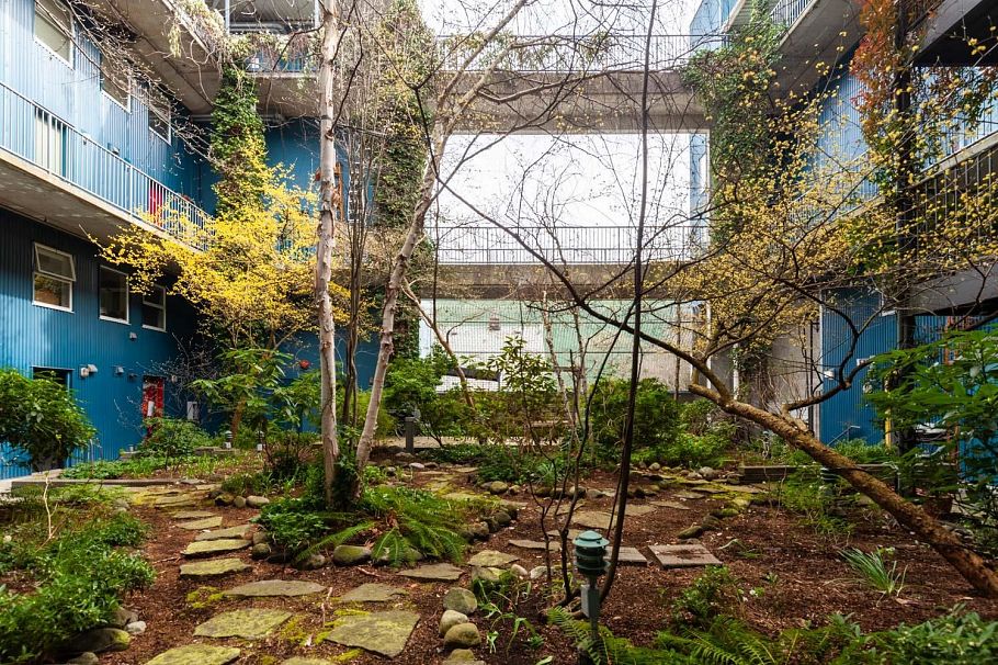 202 228 E 4th Avenue Vancouver, BC - 5