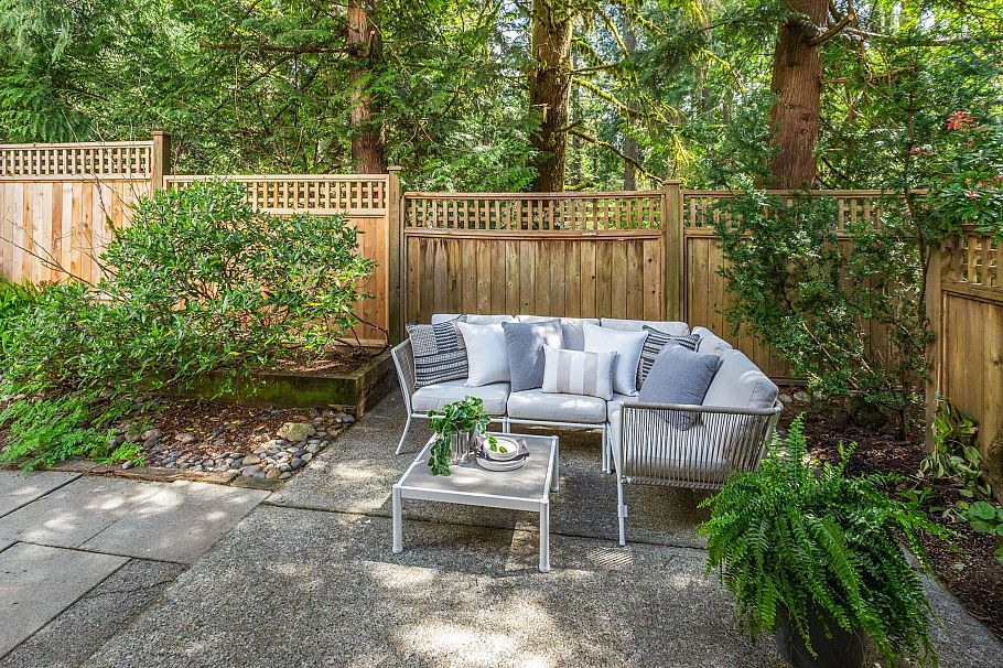 10 3939 Indian River Drive North Vancouver, BC - 26