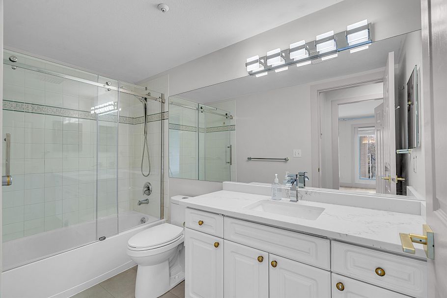 205 2965 Horley Street Vancouver, BC - 10