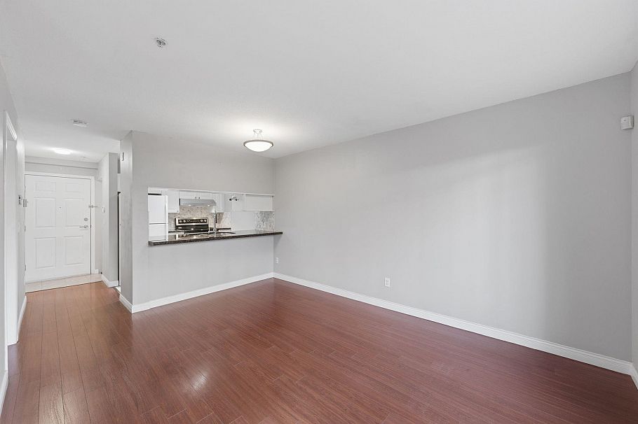 107 929 W 16th Avenue Vancouver, BC - 17