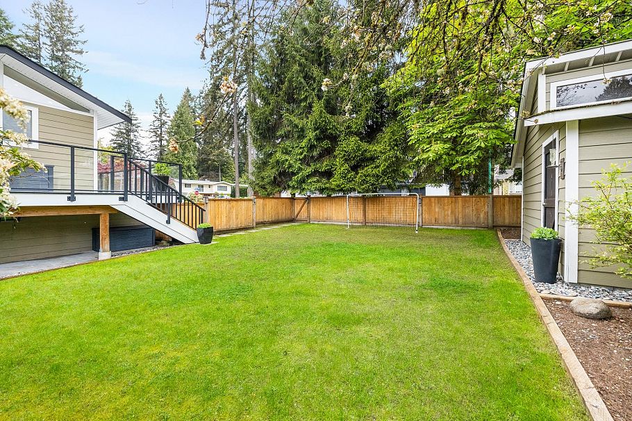 2511 Boswell Avenue North Vancouver, BC - 31