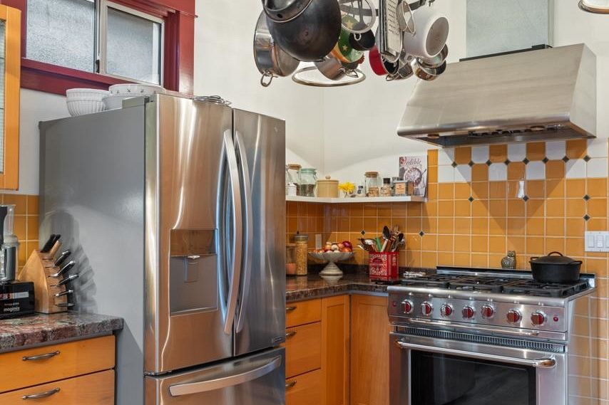 1752 E 4th Avenue Vancouver, BC - 12