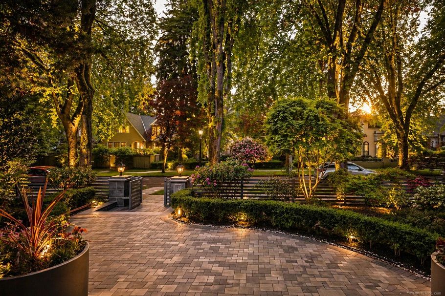 6038 Marguerite Street Vancouver, BC - 3