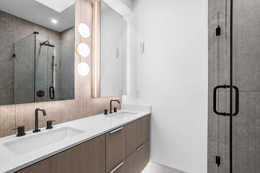 2 3275 Graveley Street Vancouver, BC - 18